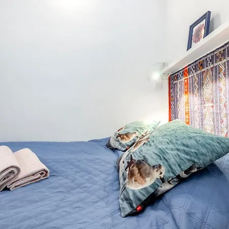 Sunflowers House Cozy Old Town House * Olhão